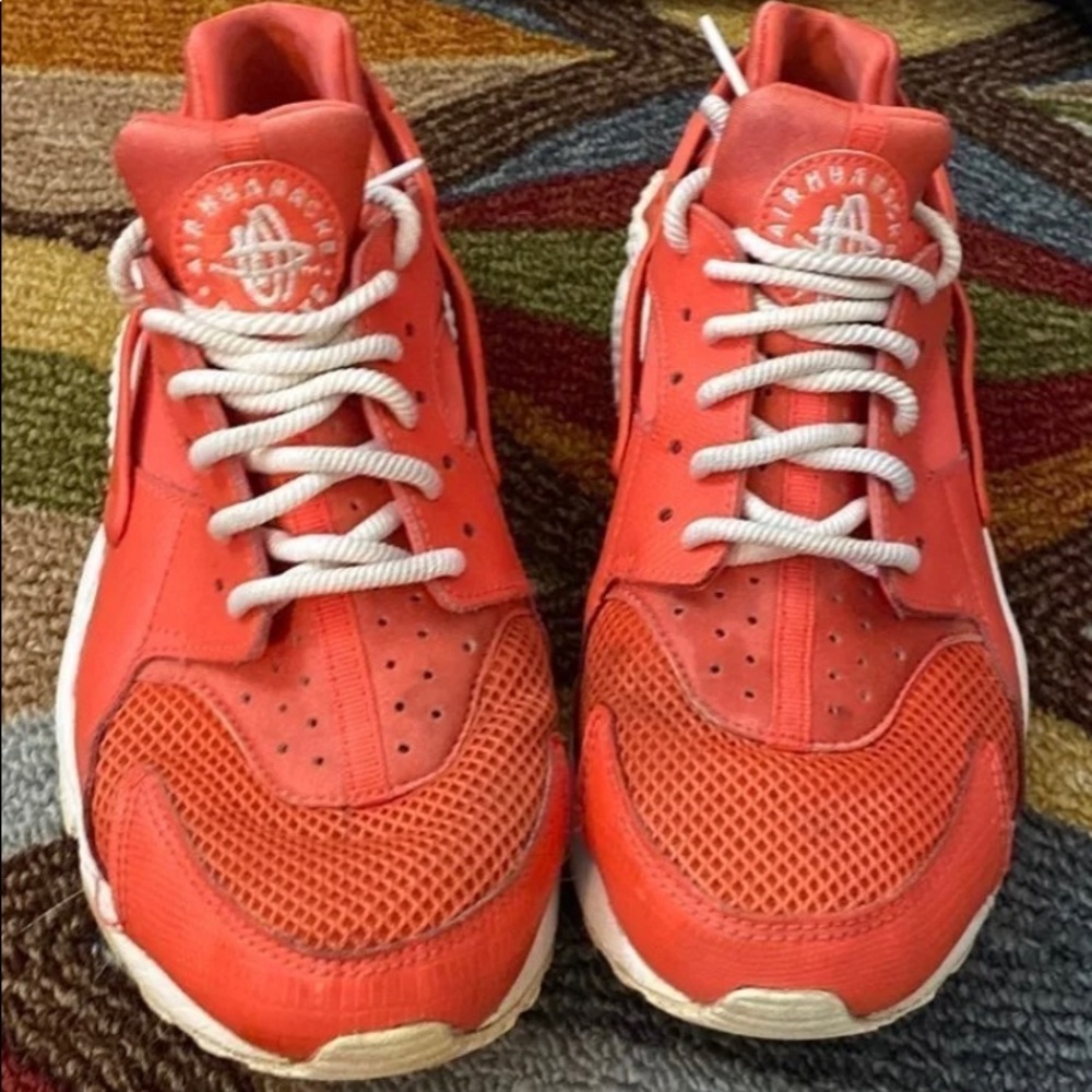 Nike Orange Huarache Size 8.5